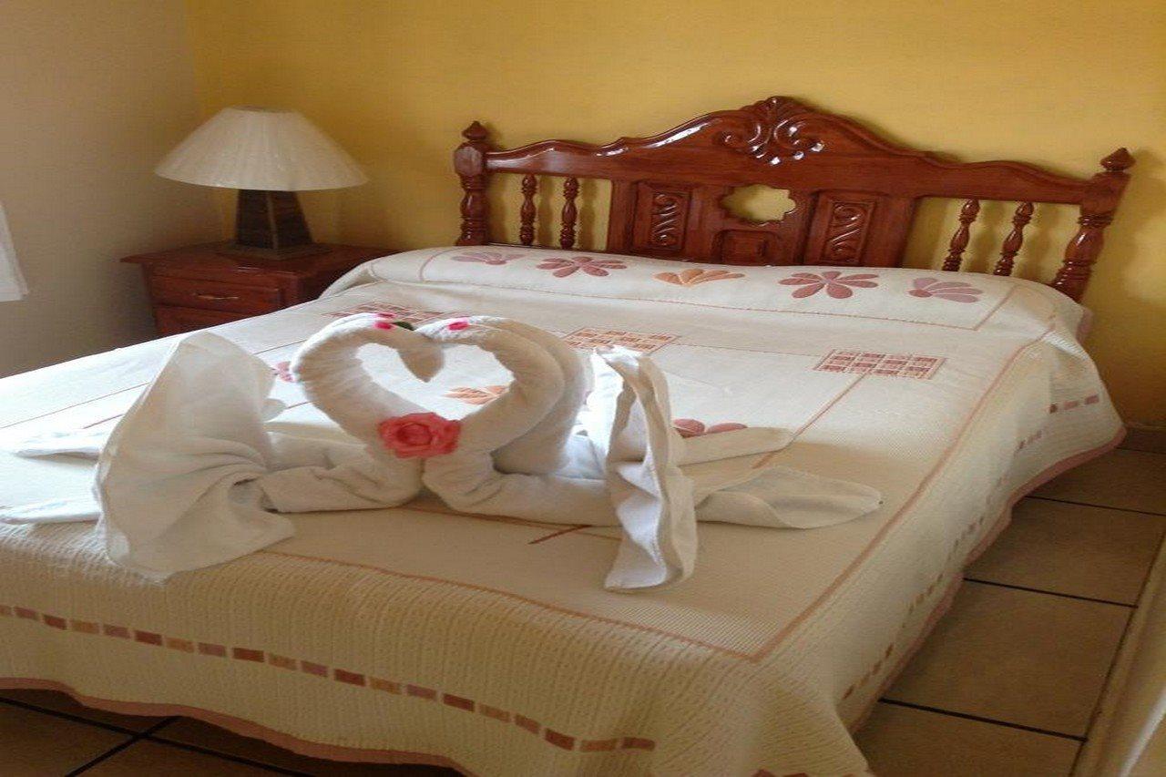 Hotel Posada Camelinas Пацкуаро Екстер'єр фото