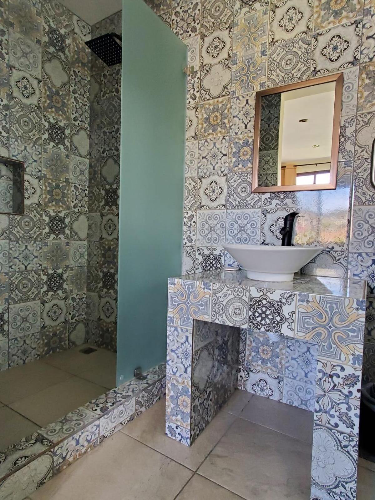 Hotel Posada Camelinas Пацкуаро Екстер'єр фото